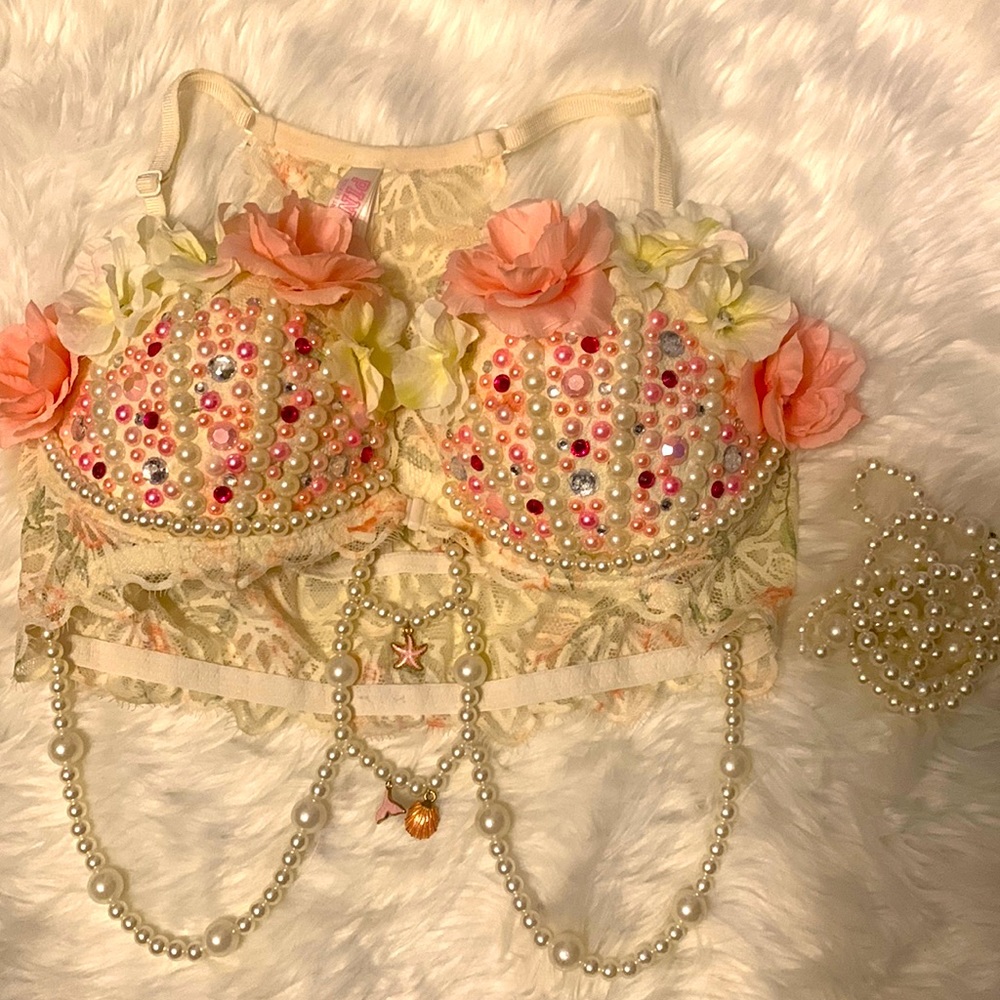 Custom mermaid top